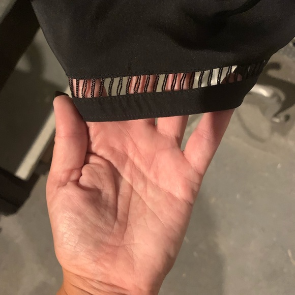 Parker belted cinched-waist dress with puff-sleeve - Picture 3 of 9